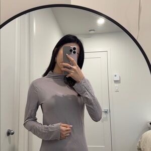 Elegant Gray Thin Women's Mock Neck Top